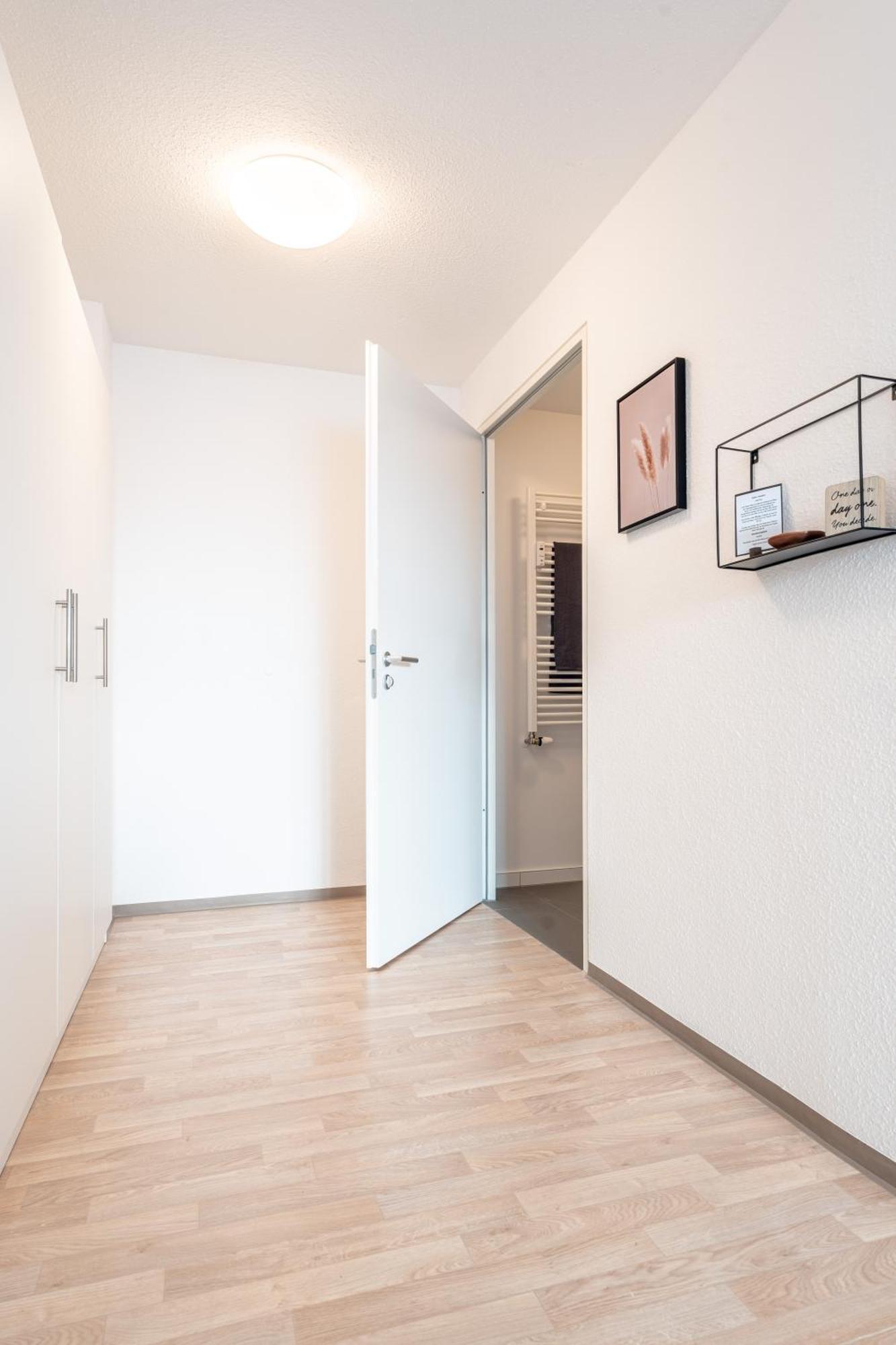 Neu☆Business Apartment☆Messe/Airport☆Tiefgarage Leinfelden-Echterdingen Quarto foto